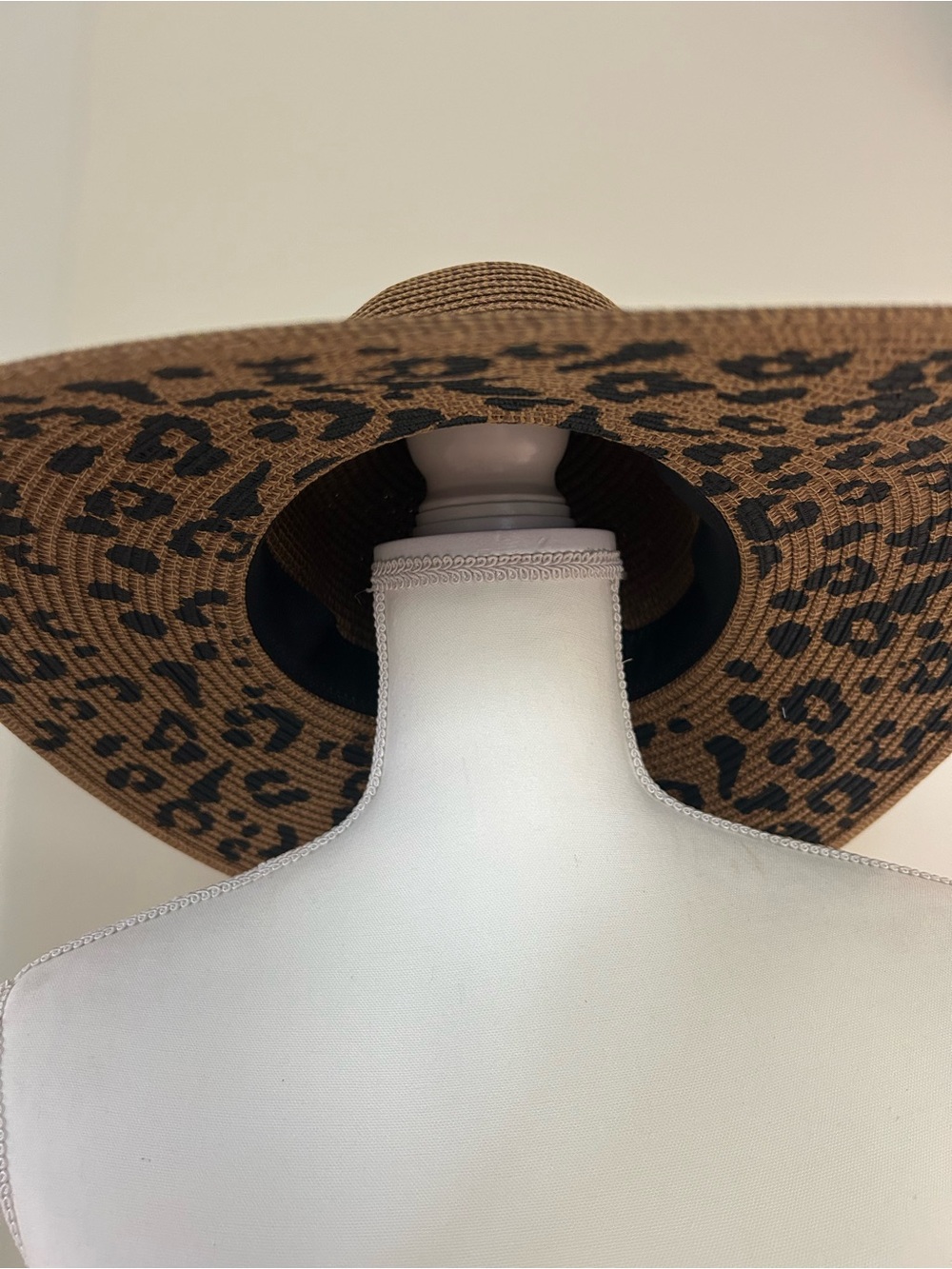 Anne Klein Sunhat With Animal Print Brim - Picture 3 of 8